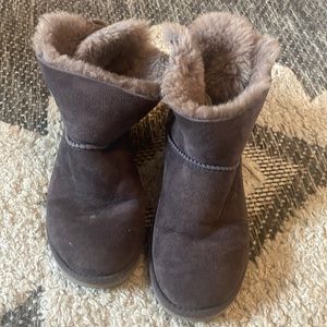 Ugg boots, size 7, discounted shipping, make an offer!